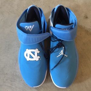 NIKE WHY NOT UNC 11.5 NEW